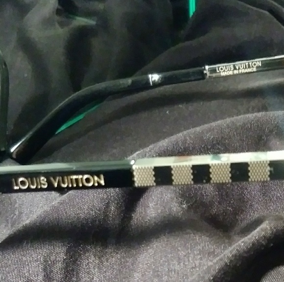 Authentic Louis Vuitton ATTITUDE GOLD z0340u Sungl - Picture 7 of 7